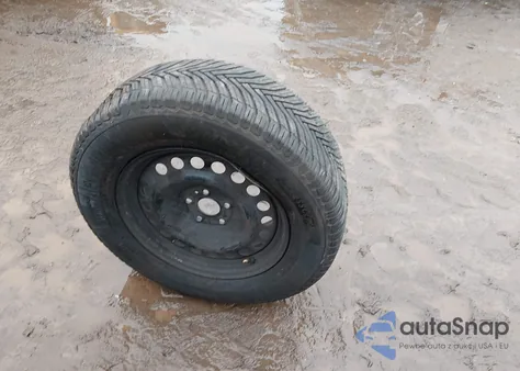 2014 Ford Explorer z USA, uszkodzony, nr VIN 1FM5K8B8XEGA55101